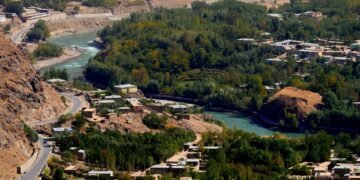 بدخشان ده 4.9 بویوکلیگیده بیر زلزله یوزبېرگن