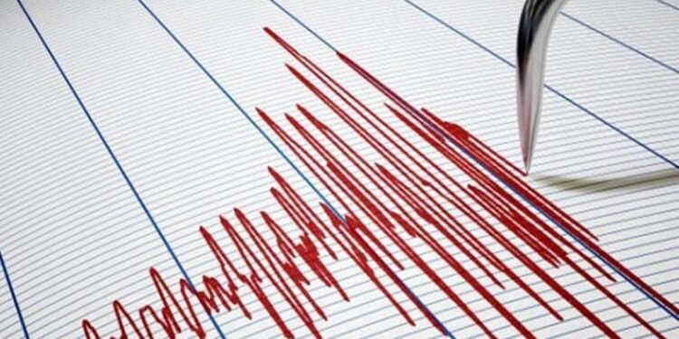زلزله؛ چین ده حاضرگچه کمیده 100 کیشی جان بېرگن