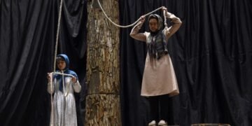 سی‌ان‌ان: طالبان نظارتیده‌گی افغانستانلیک قیزلر آره‌سیده اۉزینی اۉلدیریش رقمی کۉپه‌یگن