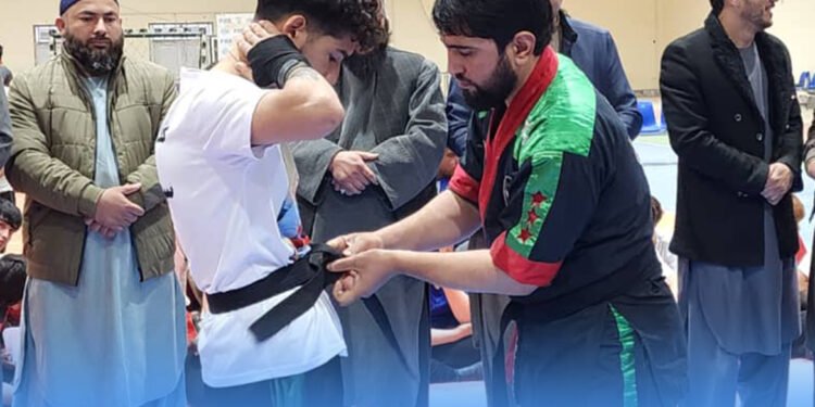 جوزجان ولایتیدهگی 132 کیشی جنگآور سپورتچیلرگه کمربند ترقهتیلدی