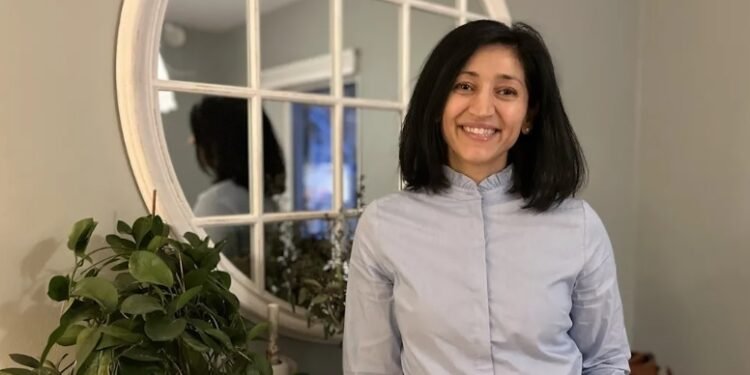 سویدن ده فاریاب‌لیک بیر عیال اېنگ یخشی اۉقیتووچی مکافاتینی قۉلگه کیریتدی