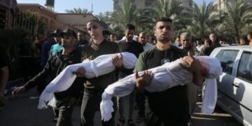 اسراییل هجومی عاقبتیده غزه‌ده اۉلگنلر سانی 22 مینگ‌دن آشدی