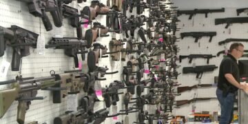 2023- ییل؛ امریکا ده‌ قوراللی زۉره‌وانلیکلر نتیجه‌سیده 43 مینگ گه یقین کیشی اۉلدیریلگن