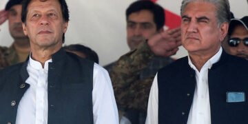 عمران خان اۉن ییل‌لیک قماققه محکوم اېتیلدی