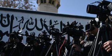 یېتکرمه‌لر برابریده ینگی چیکلاولر؛ طالبان عیال‌لر ایشی تقیق‌لنیشیدن آگاه‌لنتیرگن