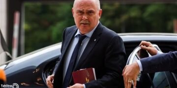 تورک دیپلوماتی سینیرلی اوغلو افغانستان اوچون مخصوص  وکیل اوله‌راق تانیشتیریلیشی ممکن