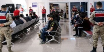 ترکیه ۷۰ گه یقین افغانستان‌لیک مهاجرنی حبس‌گه آلگن