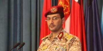 یمن کوچلری بریتانیا و امریکاگه تېگیشلی کییمه‌ و پهبادنی نشان‌گه آلگن