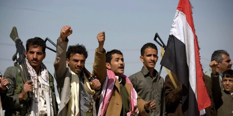 امریکا کوچلری ینه حوثی‌لرگه قرشی هجوم اویوشتیرگن