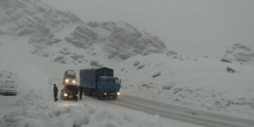 افغانستان‌ده قار طفیلی باغلنگن کوپلب یۉل‌لر هلی هم آچیلگن اېمس