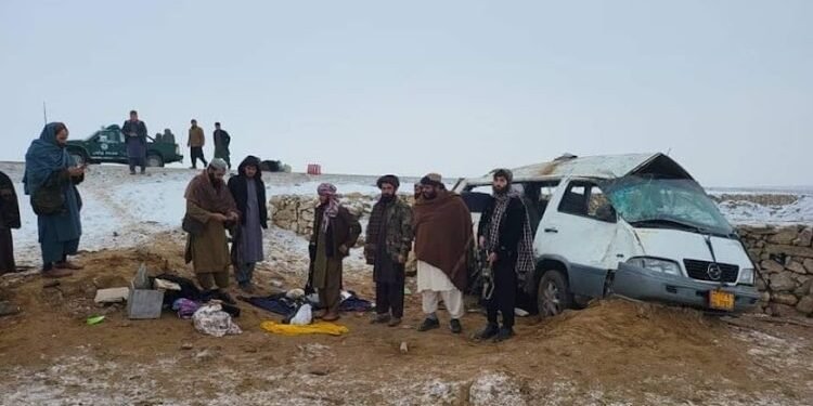 فاریاب‌ده ترافیکی واقعه‌لر عاقبتیده ایگیرمه‌گه یقین کیشی اۉلیب و یره‌لندی