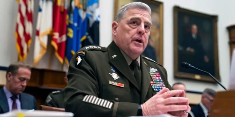 امریکانینگ افغانستان‌دن چیقیشی؛ جنرال مارک میلی بوکون شهادت بېره‌دی