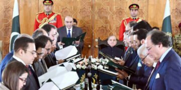 پاکستان مملکتی نینگ ینگی کابینه‌سی تانیشتیریلدی