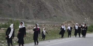 یوناما ینه بیربار طالبان‌دن قیزلر اوقیشی اوچون رخصت بېریشینی سۉره‎‌دی