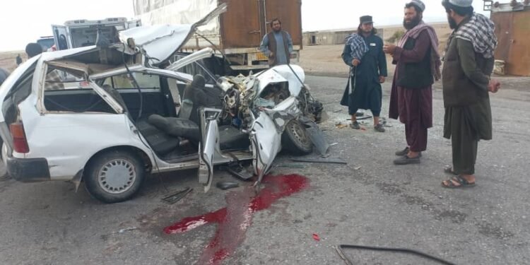 فراه ولایتیده ترافیکی حادثه عاقبتیده توققیز کیشی اۉلیب و یره‌لندی