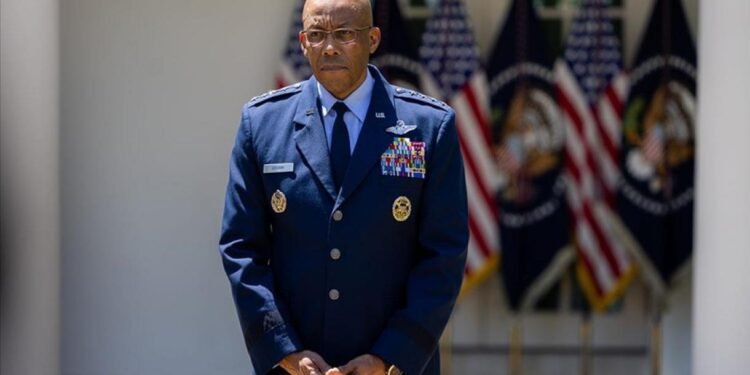 چارلز براون: اسراییل سۉره‌گن قورال‌نی اختیاریده قویمه‌گن‌میز