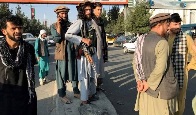 کابل‌ده اۉزینی آته‌سینی اۉلدیریش‌گه عیب‌لنگن ییگیت قۉلگه آلینگن