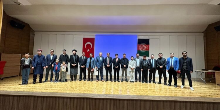 قونیه‌ده افغانستان و ترکیه دوستلیگی‌نینگ 103- ییللیگی نشانلندی