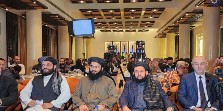 کابلده افغانستان و اۉزبېکستان سوداگرلیک قوشیلیش ییغینی بۉلیب اوتدی
