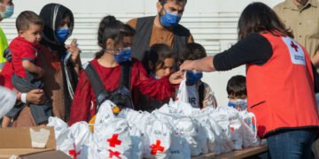 کانادا افغانستان اوچون بۉلگن یاردملرینی قیته باشله‌یدی