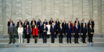 ناتو تشقی ایشلر وزیرلرینی ییغینی؛ اوکراین‌گه مالی یاردم کورسه‌تیش اوچون یکونلی قرار آلینمه‌دی