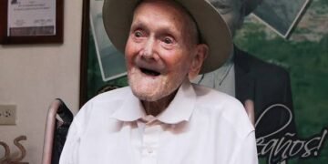 دنیا نینگ اینگ قرری انسانی عالم‌دن اوتدی