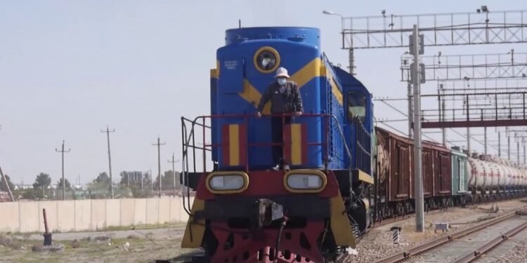 اۉزبېکستان افغانستان بیلن تیمیر یۉل ترانسپورت اوستیدهگی تعرفهنی ۵۰ فایز کمهیتیرهدی