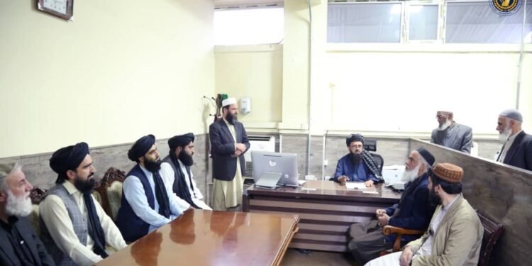 طالبان ییل بودجه‌سی معلوم‌سیز بیرحالده دولت خادم‌لرینی بیر آی‌ آی‌لیگینی توله‌دی