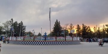 تخارده سابق حربی‌لردن بیرینی اویی‌گه قورالی کیشی‌لر باستیریب کېلیب حامله‌دار بیر عیال‎‌نی اۉلدیرگن