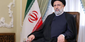 ایران جمهور باشلیغی پاکستان گه سفر قیله‌دی