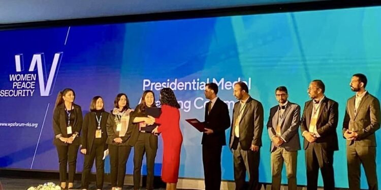 کوزوو جمهورلیک ریاستی نینگ جسارت مدالی افغانستانلیک عیاللر گه تاپشیریلگن