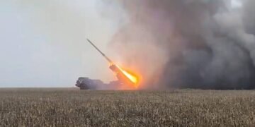 روسیه تامانیدن اوکراین قرار‌گاه‌لری‌گه اۉیوشتیریلگن هجوم؛ ۳۰ اوکراین‌لیک حربی هلاک بۉلگن