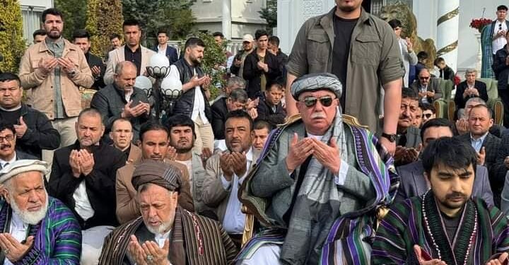 مارشال دوستم: بیز بوندن آلدین هم مهاجر بۉلیب، لېکن افغانستان نی آزاد قیلگن ایدیک