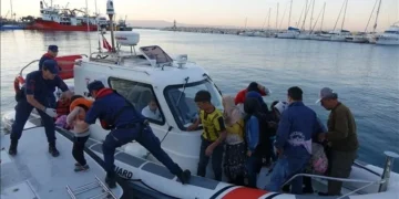 ترکیه پولیسی ۴۳ قاچقین نی حبس‌گه آلگن