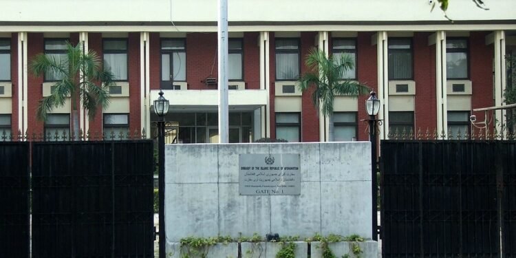 هنددهگی افغانستان ایلچیخانهسی ذکیه وردکنی آلتین قاچاق اېتیشگه اولگورگنینی تصدیقلدی