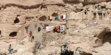 بامیان ولایتیده غارده یشاوچی اهالی اوچون یشش اوی توزاتیب بیریله‌دی