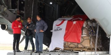 ترکیه ۲۴ تُن انسان‌پرورلیک یاردم افغانستان‌گه یوباردی