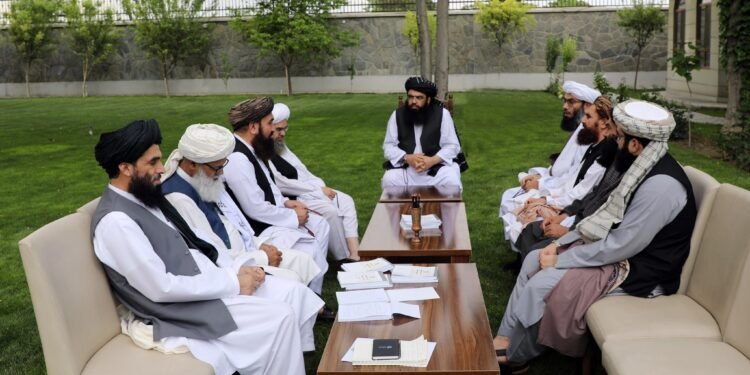 طالبان دوحه کیله‌سی ییغینیده قتنه‌شیش‌نی کوریب چیقدی