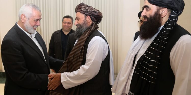 تهرانده طالبان و حماس رسمیلری کوریشدی