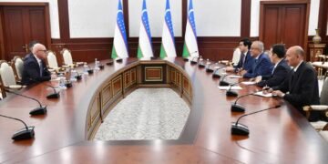 اۉزبېکستان و کانادا رسمی‌لری افغانستان خصوصیده اوچره‌شدی