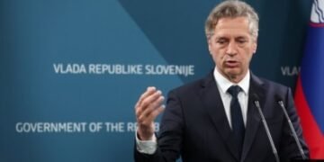 سلوانیا مملکتی فلسطین‌نی رسمی تَن آلدی