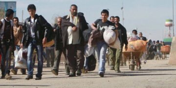 اۉچ مینگ‌گه یقین مهاجر بیر کون ایچیده ایران‌دن قیتگن