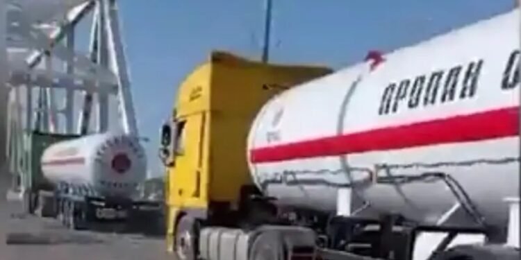 طالبان ۳۸ تُن‌دن آرتیق گازنی اۉزبېکستان‌گه قیترگن