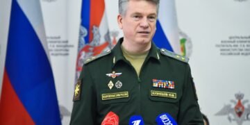 روسیه مملکتیده حربی بیر مقام قۉلگه آلیندی