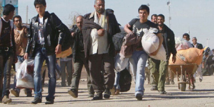 یقین اۉچ مینگ مهاجر ایران‌دن افغانستان‌گه قیتگن