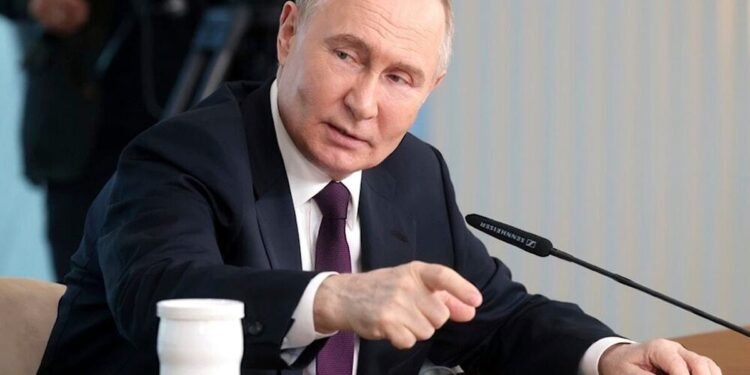 پوتین: اوکراین‌ده غلبه‌میزنی اثبات‌لش اوچون اتمی قورال‌گ حاجت یۉق