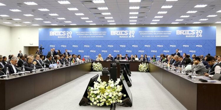 بریکس تشقی ایشلر وزیرلری افغانستان برچه قوملری حقلرینی قولب-قوتلهدی