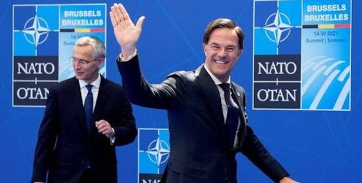 هنگری باش وزیری مارک روته ناتو تشکیلاتی باش کاتبی بۉلهدی