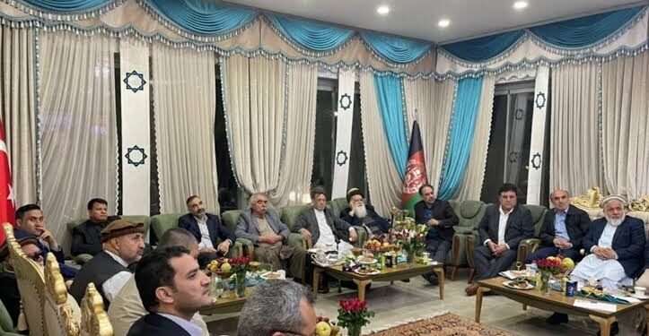 افغانستان‌لیک سابق سیاسی سیمالر طالبان‌دن بۉلگن تنقیددن توله پیام آرقه‌لی هییت‌نی تبریک‌لدی