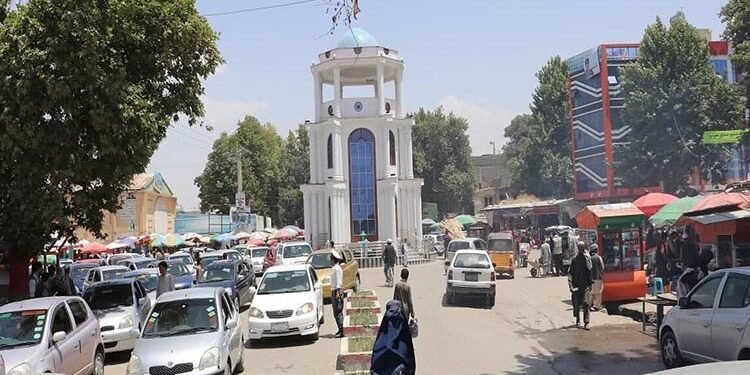 تخارده نان ساتووچی عیاللر طالبان تامانیدن اوشلنگن